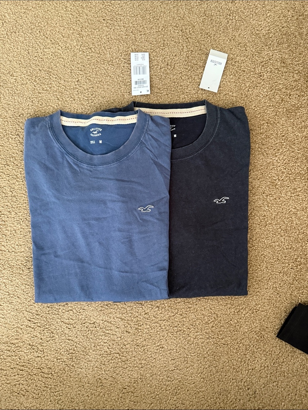 NWTl of 2- Hollister Men's Short Sleeve Crew Tee Pair - Navy Blue & Dark grey